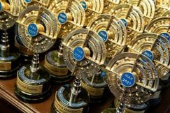 KYB - амортизатор года!